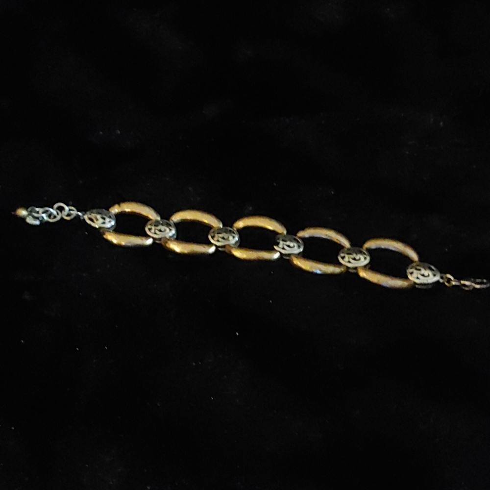 Vera Bradley Bracelet